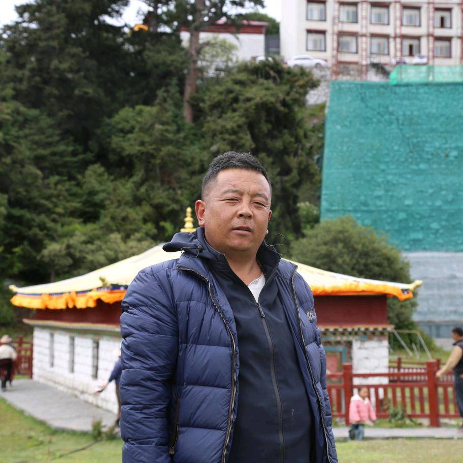 喜剧男子