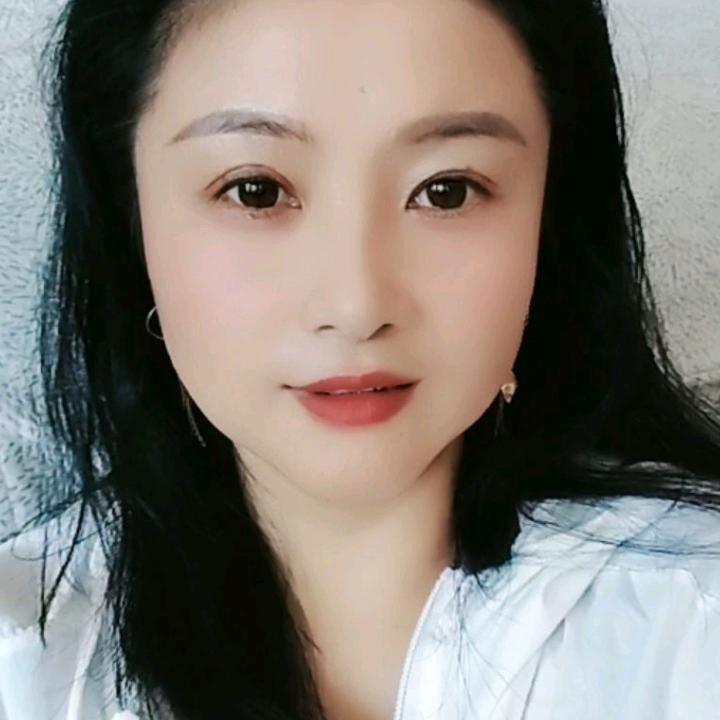 朱二妮