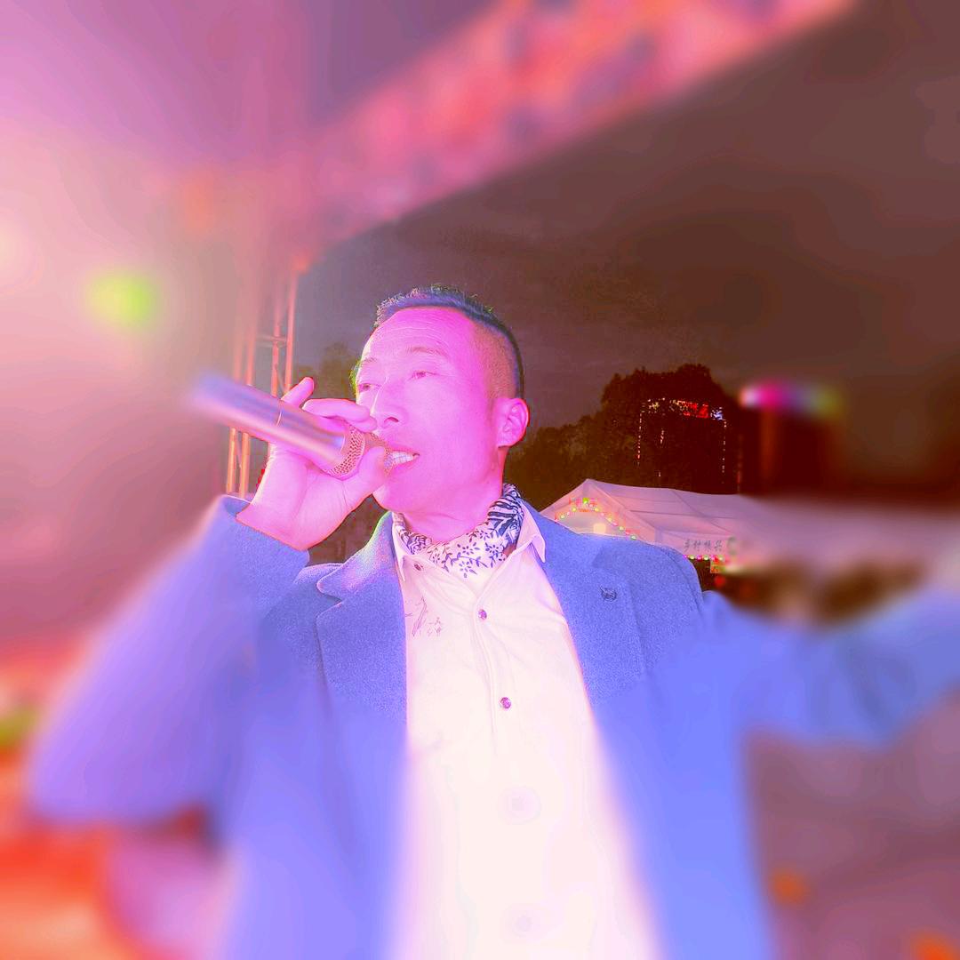 董哥！（董小姐。）