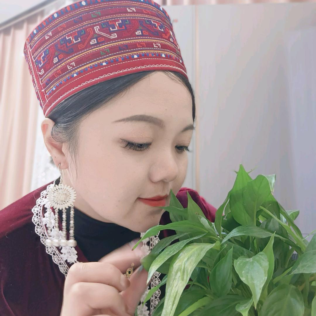 ƪ(˘⌣˘)花夫人