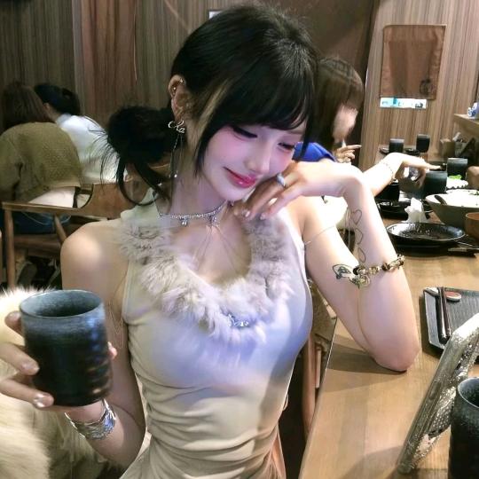 呆小布/•᷅•᷄\୭