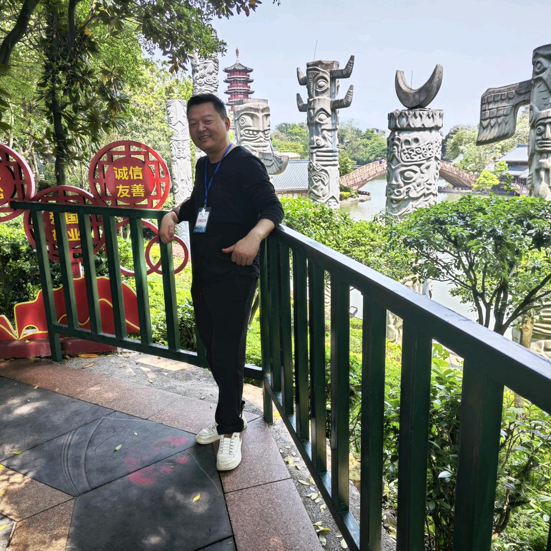 洞庭云探杰哥畅谈AI