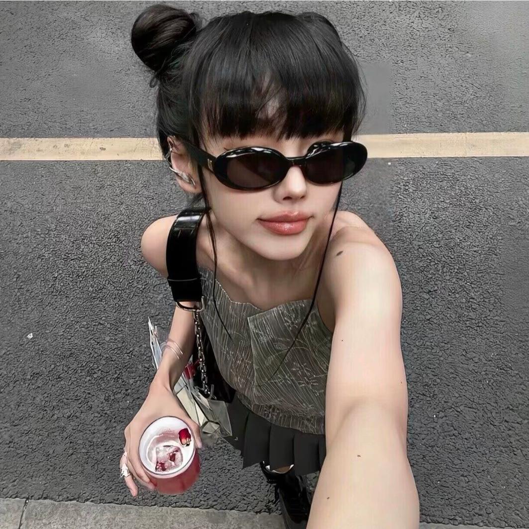 小晗不是小孩