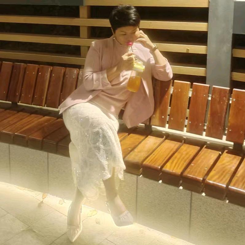 减脂成功的房产川妹子