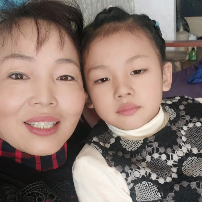 文英四川安岳人