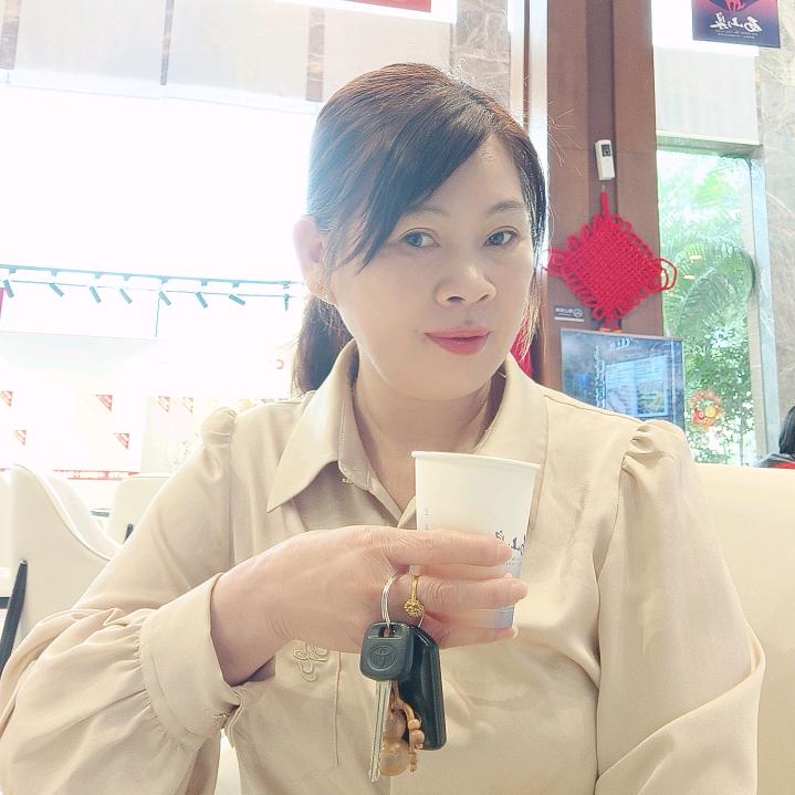 桂平置业梅姐