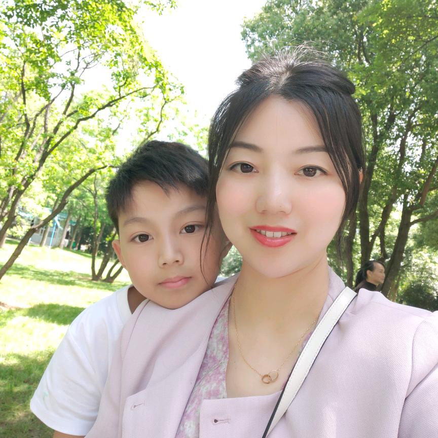 ♥╭(╯ε♥╰)╮