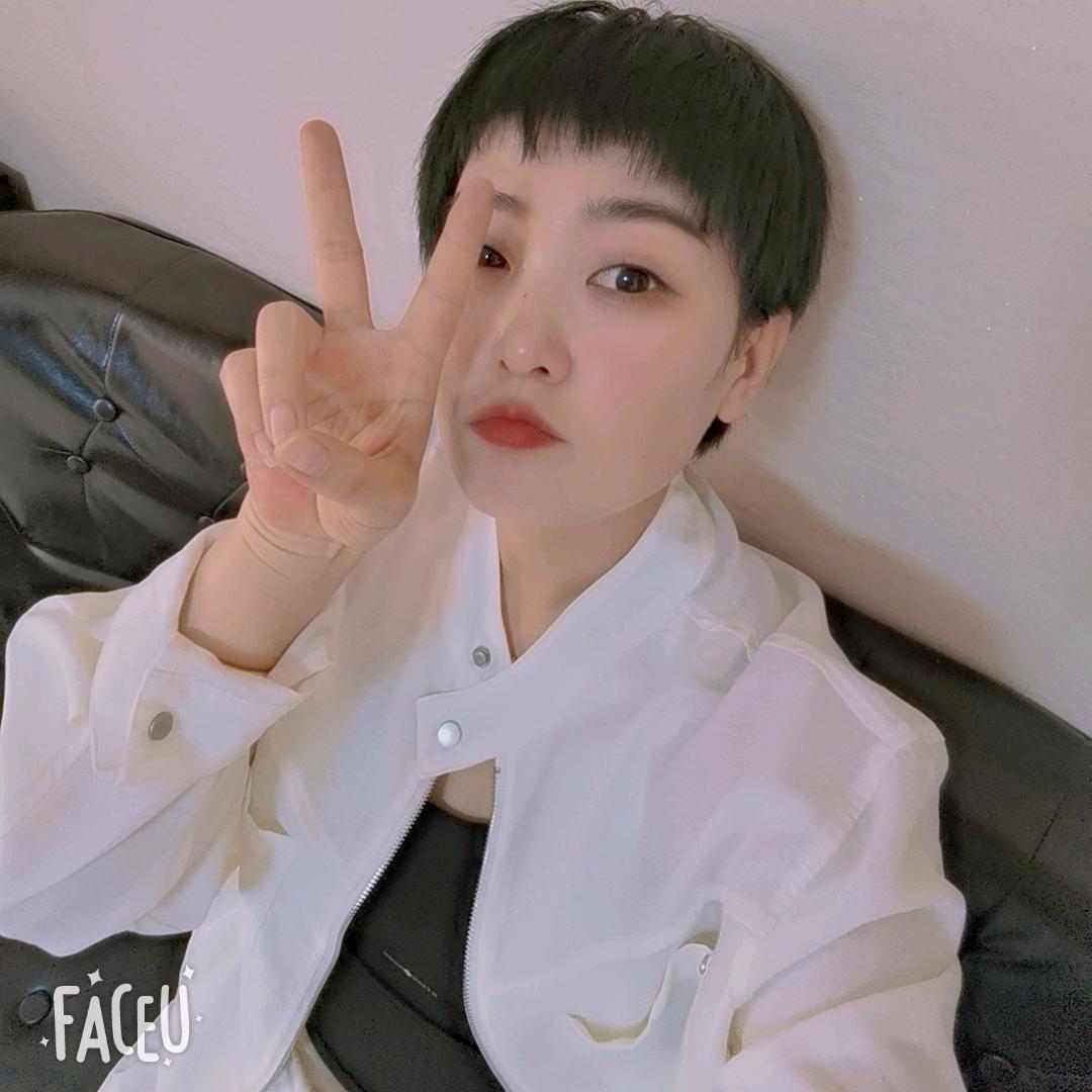 文文🍬👨‍👩‍👧‍👦💋