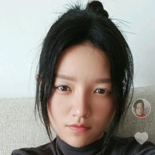 阿静（摆摊妹）