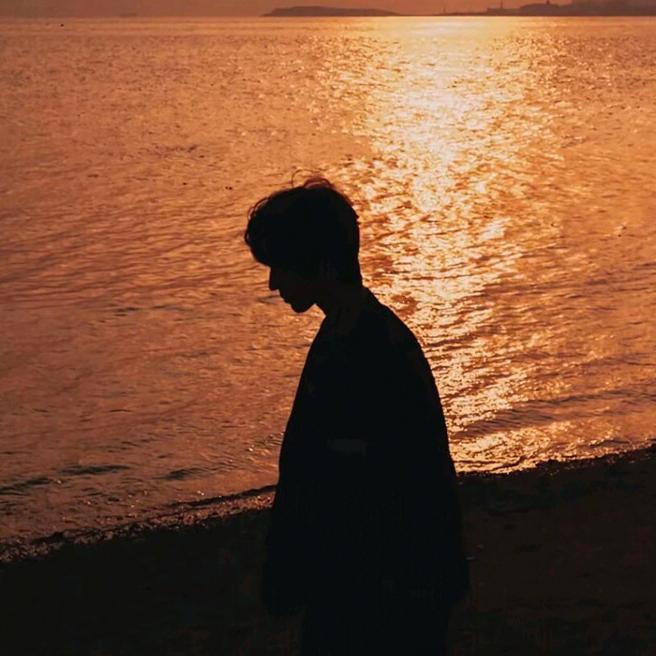 狂踹滑膜炎两节膝盖