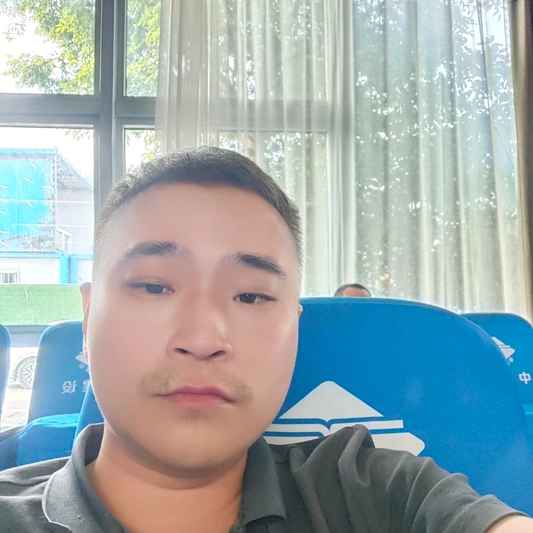 王磊