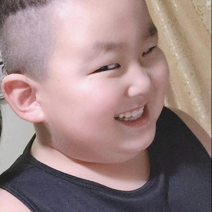 兜里半颗糖(￣o￣) . z Z