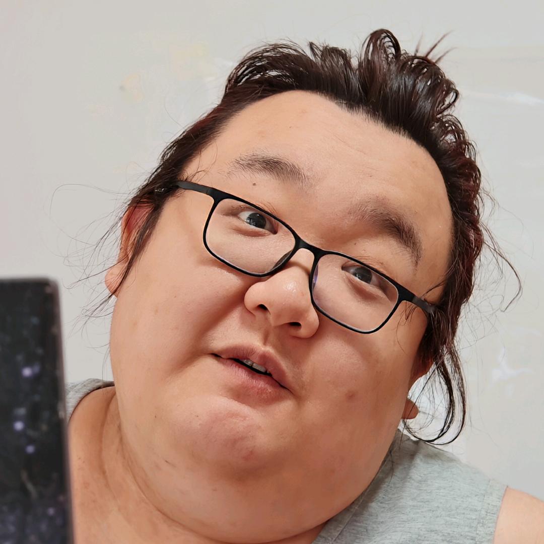 刘滚圆幻想暴瘦100斤