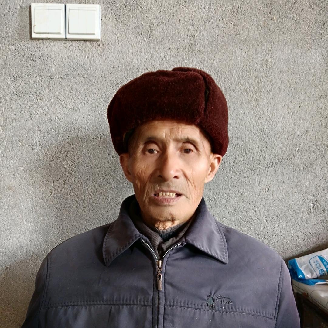 独居老人寻找儿子