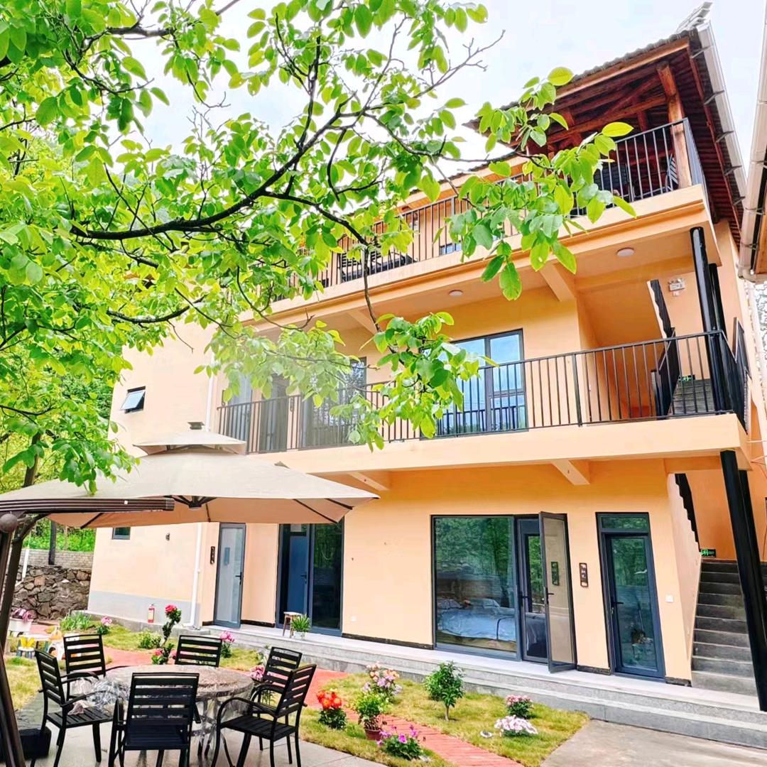 楼房沟小隐乡里民宿官方号