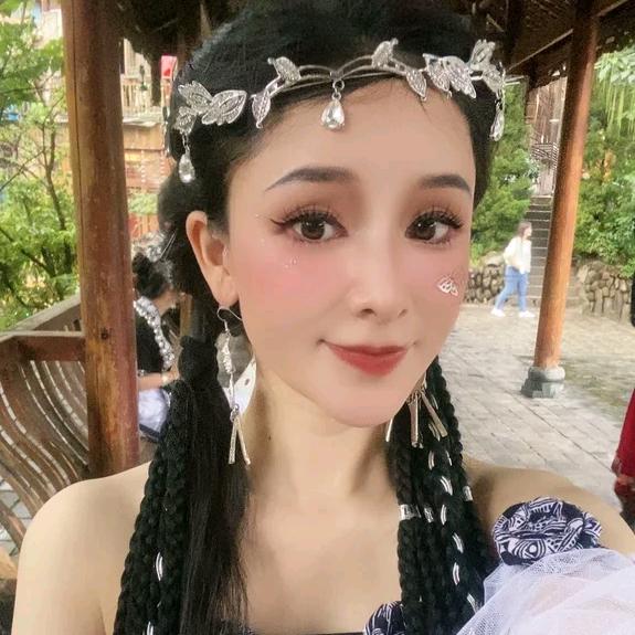 苗家女（🎂11.29🎉🎉）