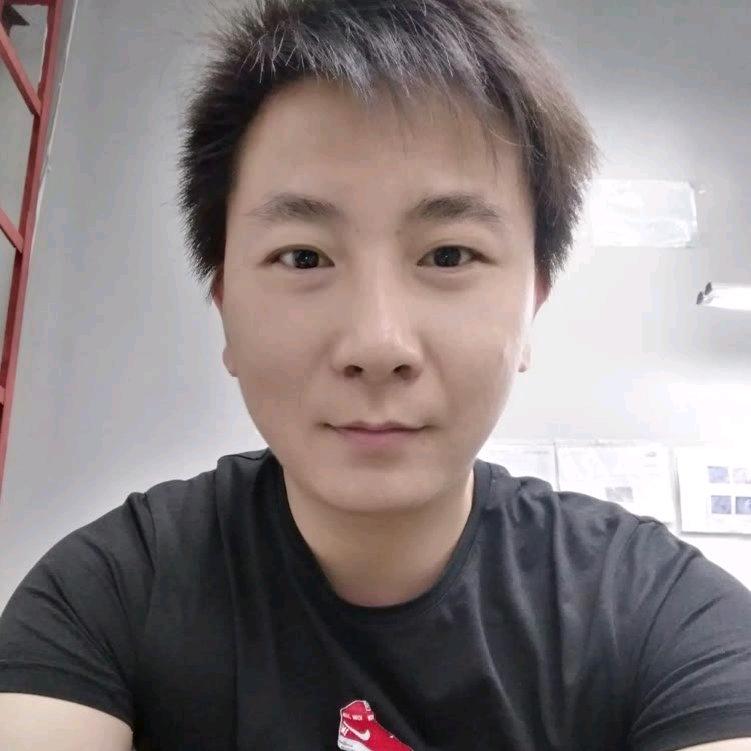 王新.