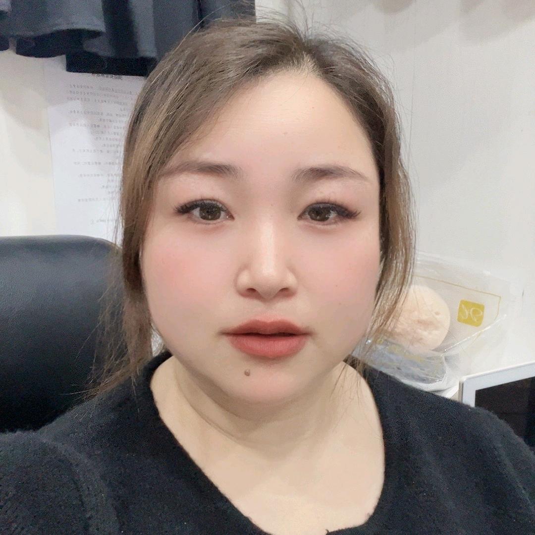 鲁山~晓琳果大码女装店