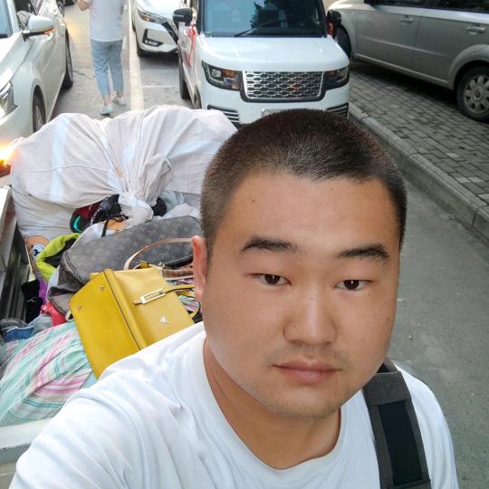 荥阳旧衣服回收小郑