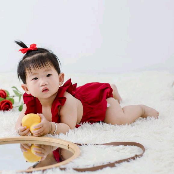 ╭( ′• o •′ )╭☞就是这个人！