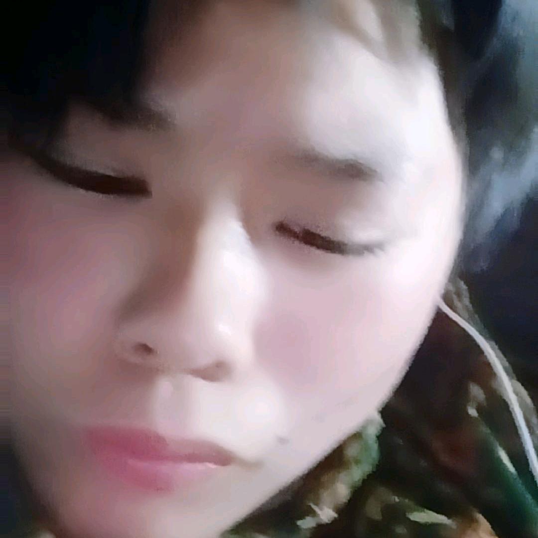 盛苗苗头像