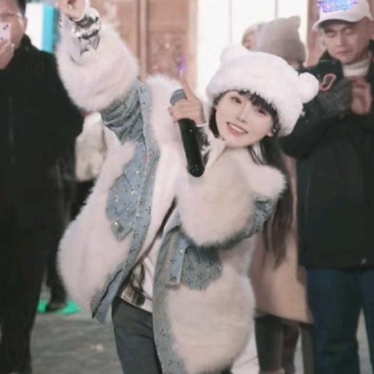 🐱萌小华¹⁰²⁴新歌>生活苦我自个乐