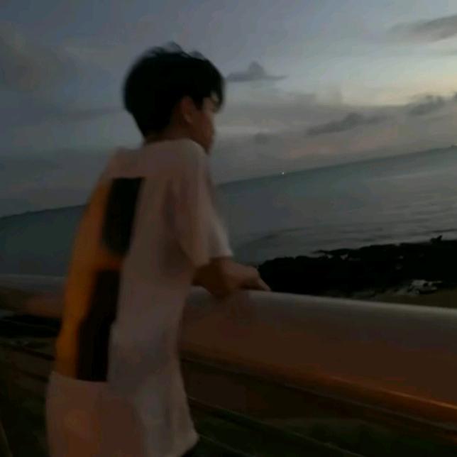 讨厌近视.
