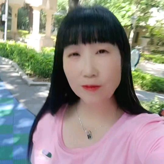 简简单单一个人，