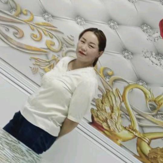 再努尔👨‍👩‍👧‍👧