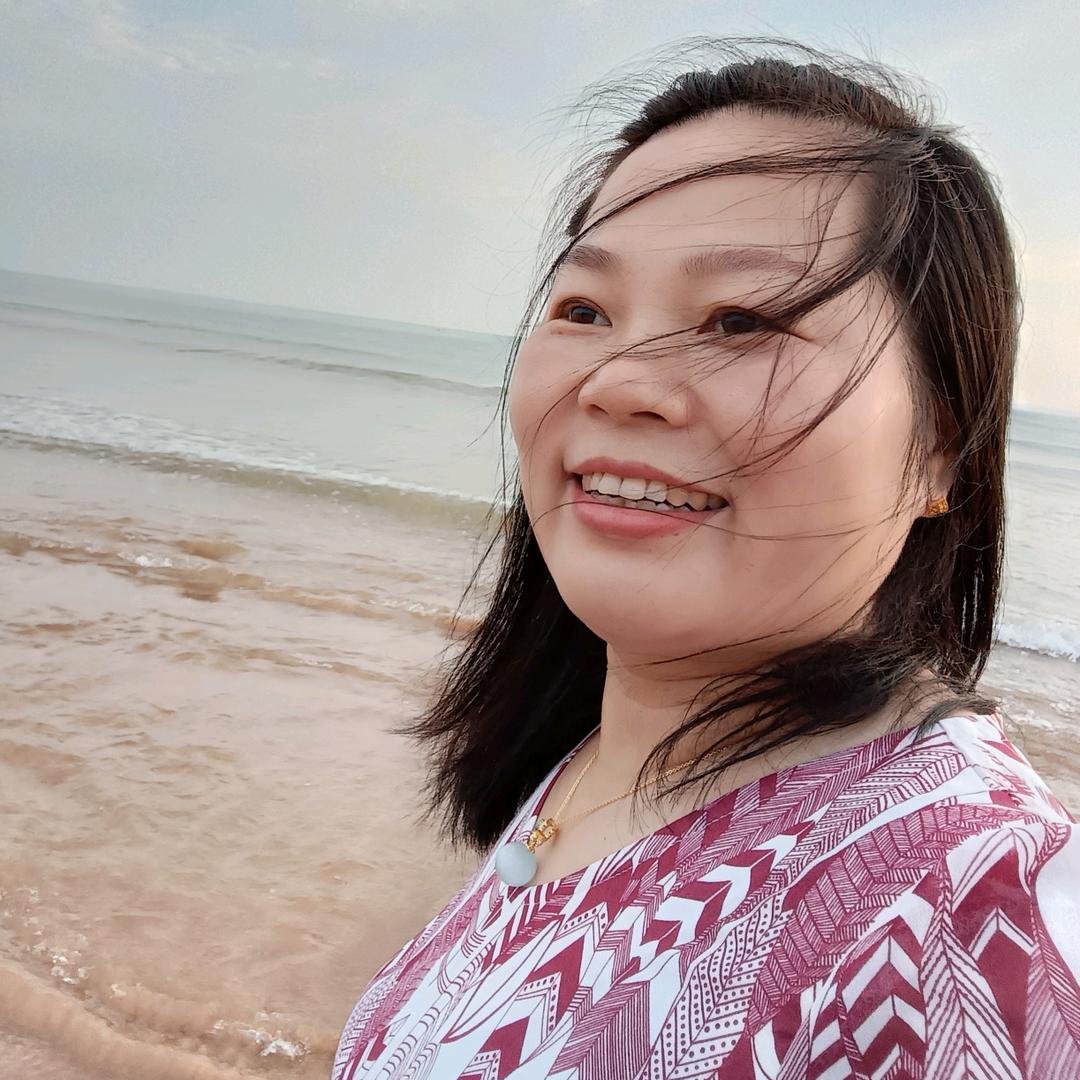 香姐- ̀(っ'-')╮=͟͟͞͞💌