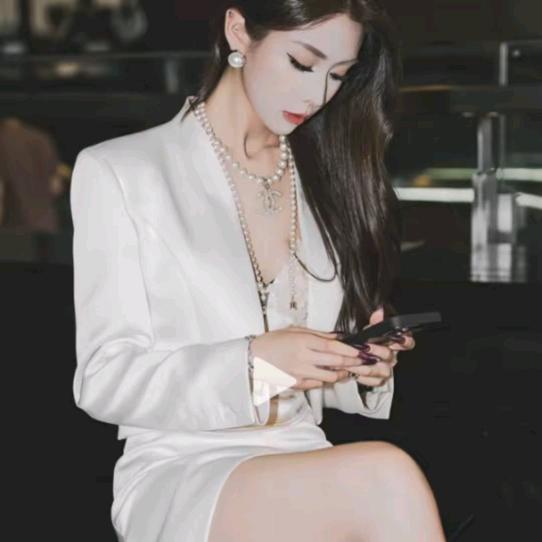 迪丝嫚苓-爆款返场