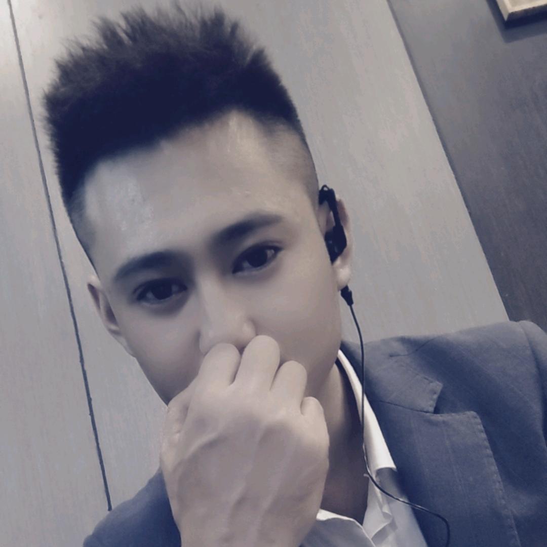 请叫我小哥哥