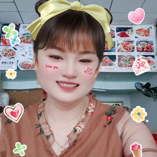 龙池(友缘大排档)蓉姐。