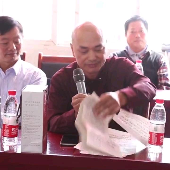自由撰稿人  张辉