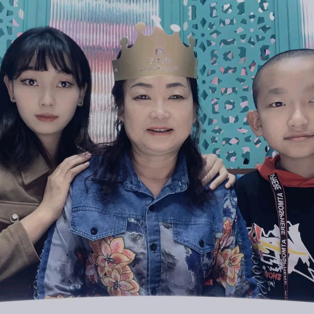 轻舞飞扬👨‍👩‍👧‍👦