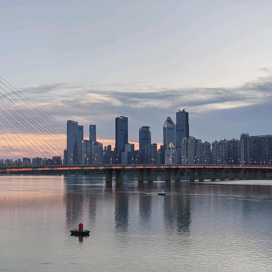 🇨🇳吴栝o^㉨^o♪