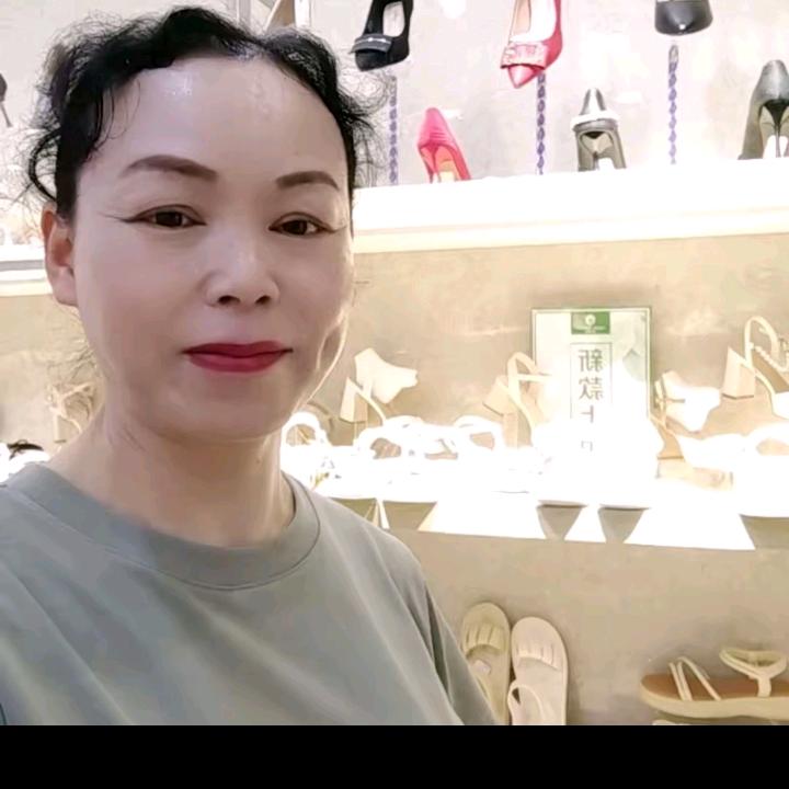 天全会姐：恒源鞋城，英皇伦顿