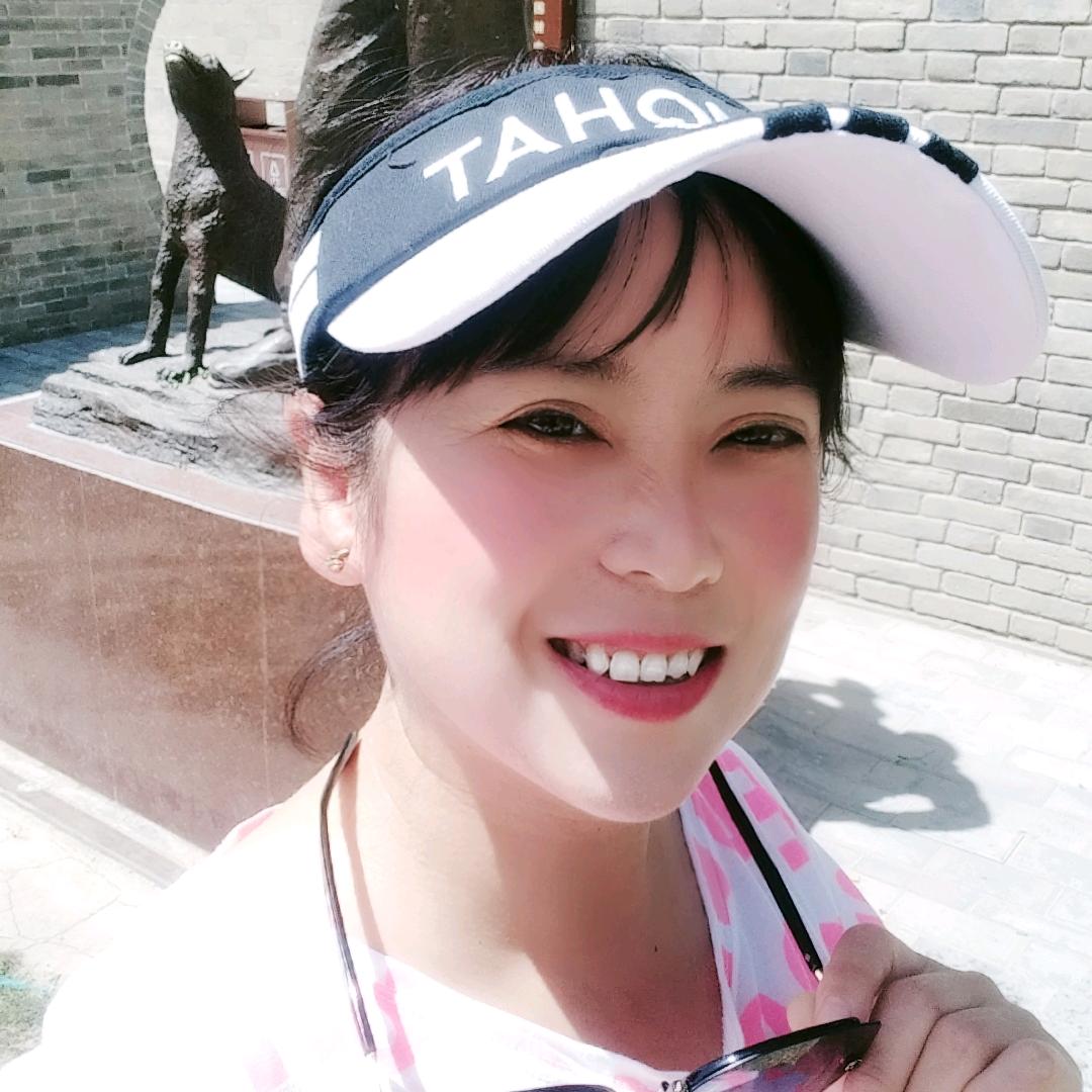 夏天的雪（美滋滋姐妹鼓舞团团长）