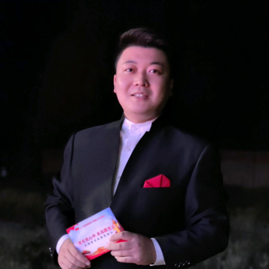 正阳   男高音