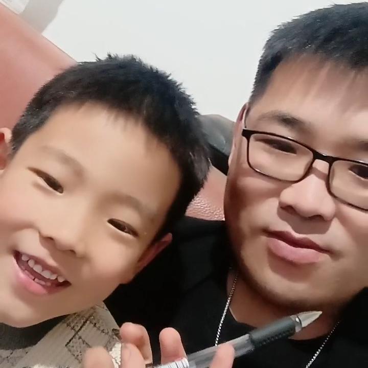 郑奕涵爸爸郑仁杰