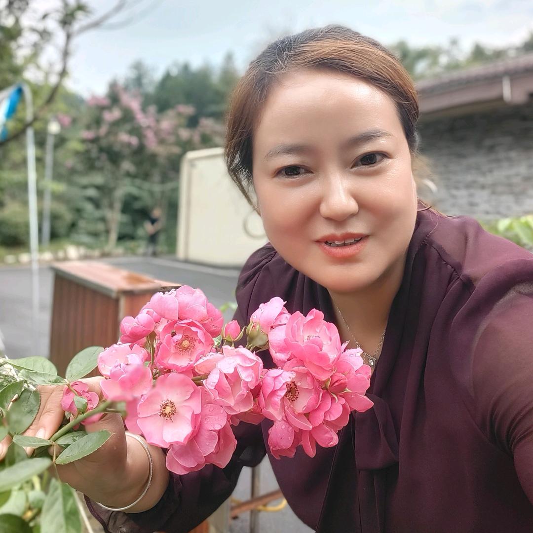 白玫瑰🌹🌹🌹💖