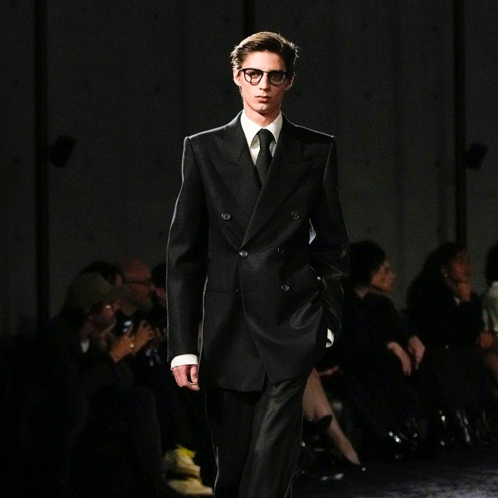 ✌(̿▀̿ ̿Ĺ̯̿̿▀̿ ̿)✌