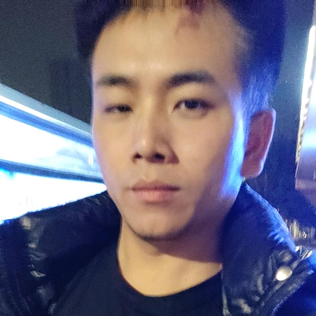 7哥(喜欢笑的人运气不会太差)