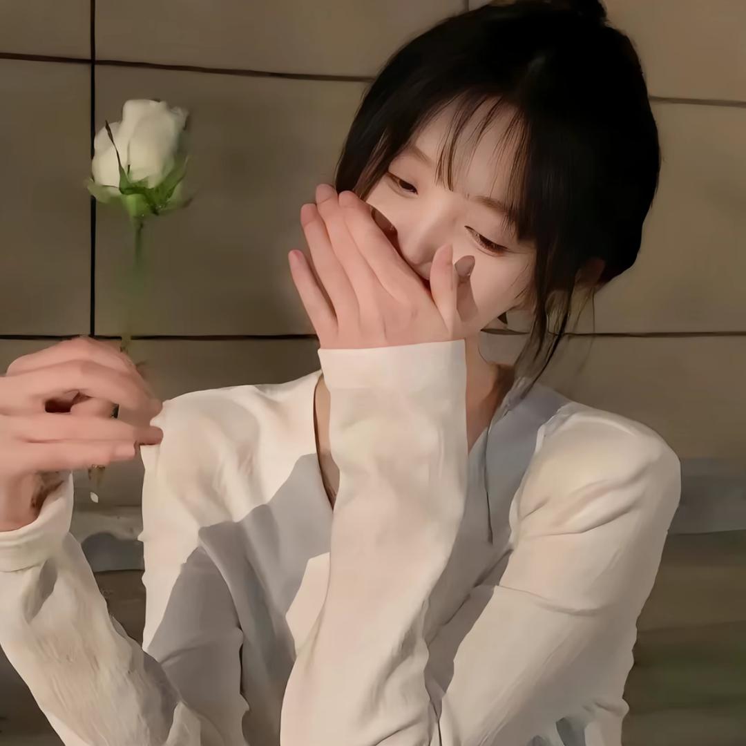 陌 清 铭.