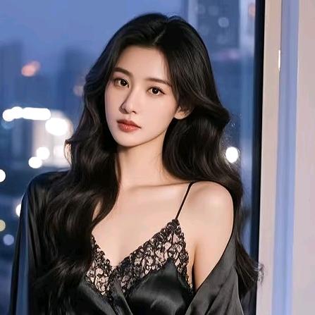 绮丽家居服