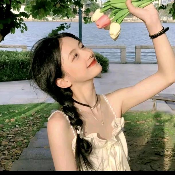 我是婷婷吖
