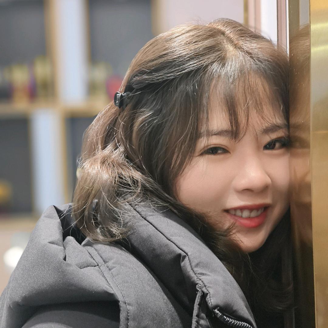 李娜涓江天易和府