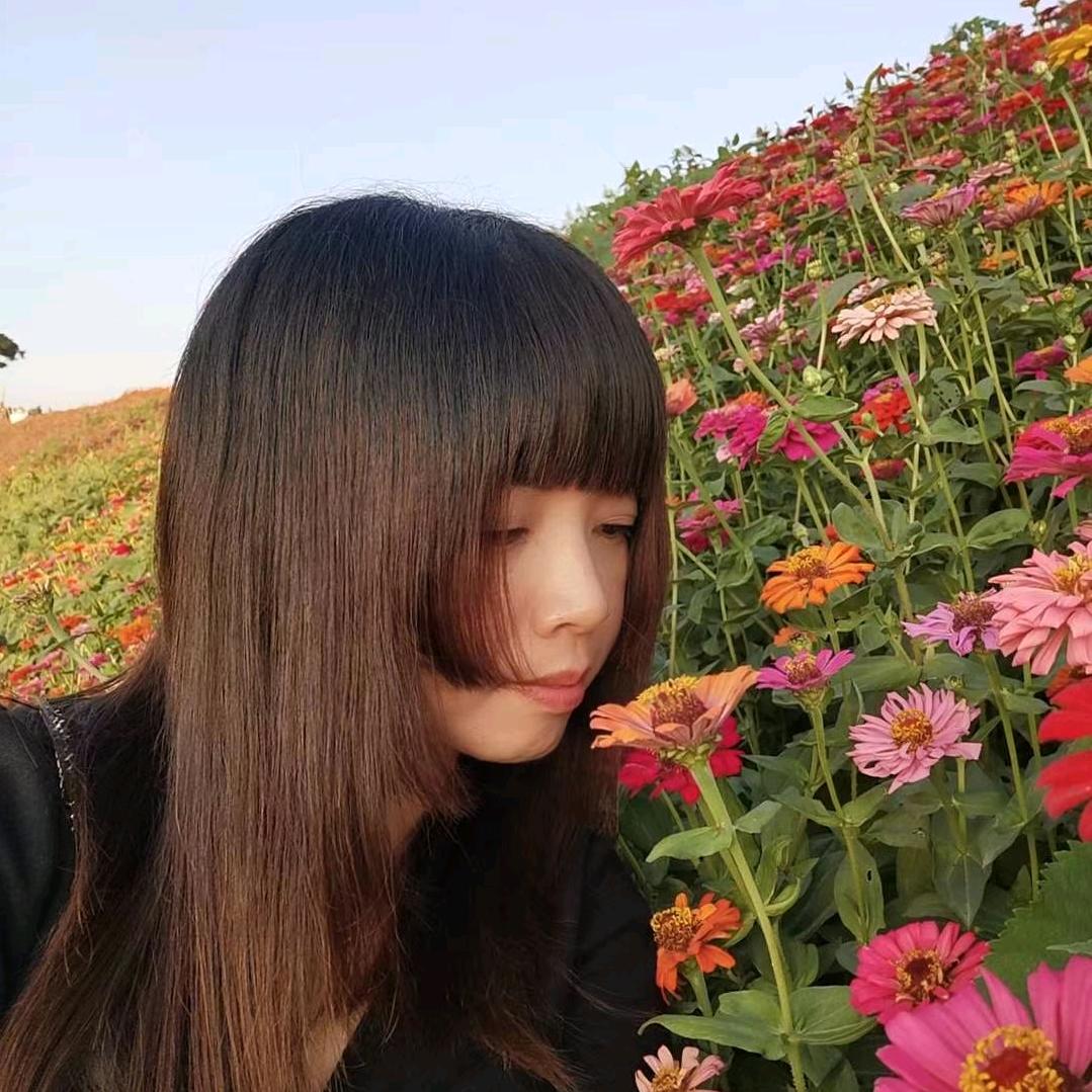 哈~玲🎤