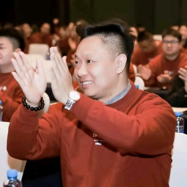 揽你入怀，胜之天下。
