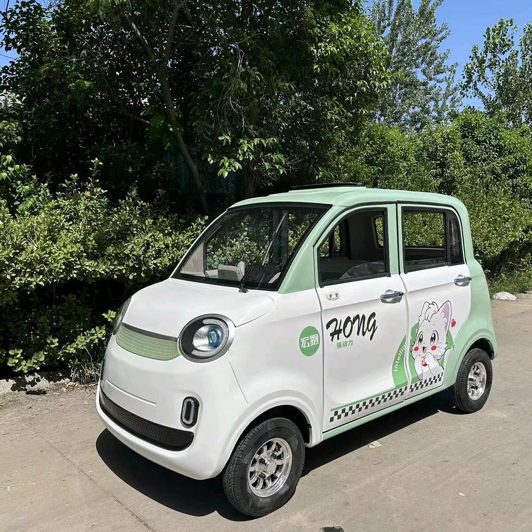 大运宏跑四轮厂家直销  时小阳